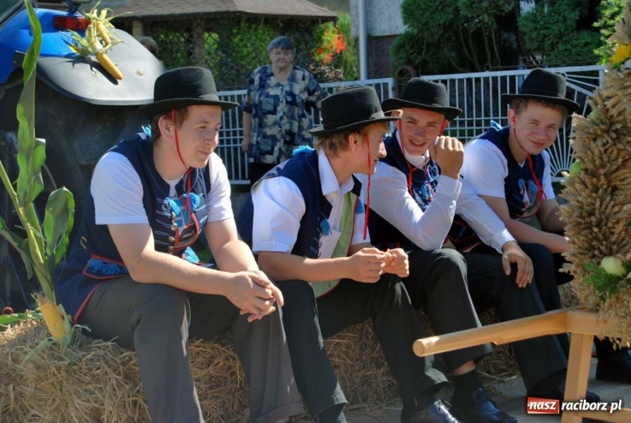 Zdjęcie w galerii na portalu naszraciborz.pl: Wielu mieszkańców żyje tu z rolnictwa wiadomości z regionu