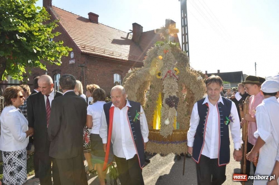 Zdjęcie w galerii na portalu naszraciborz.pl: Zawada Ks. - Powiatowe Dożynki 2011 wiadomości z regionu