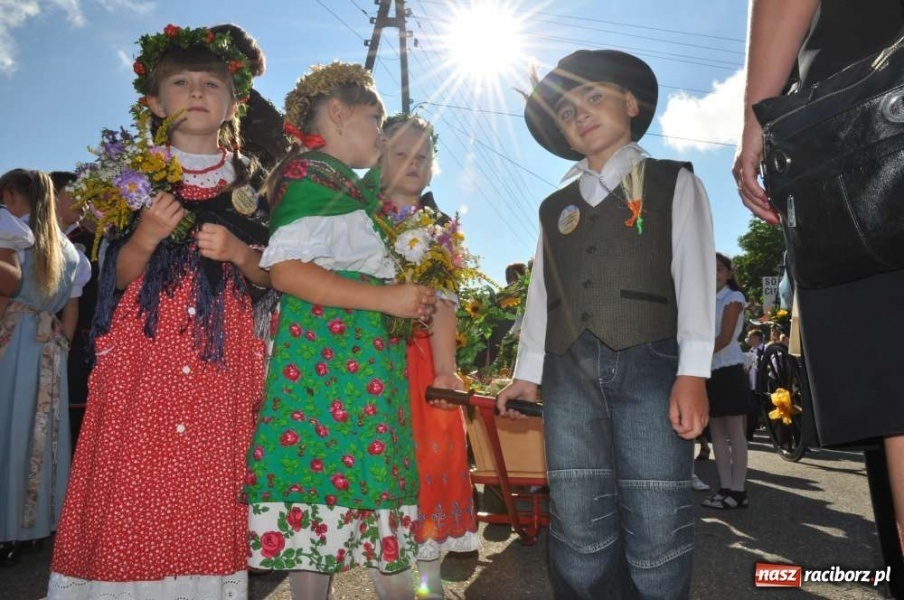 Zdjęcie w galerii na portalu naszraciborz.pl: Zawada Ks. - Powiatowe Dożynki 2011 wiadomości z regionu