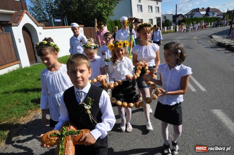 Zdjęcie w galerii na portalu naszraciborz.pl: Zawada Ks. - Powiatowe Dożynki 2011 wiadomości z regionu