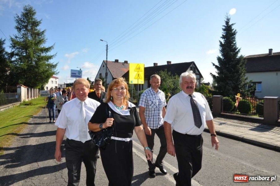 Zdjęcie w galerii na portalu naszraciborz.pl: Zawada Ks. - Powiatowe Dożynki 2011 wiadomości z regionu