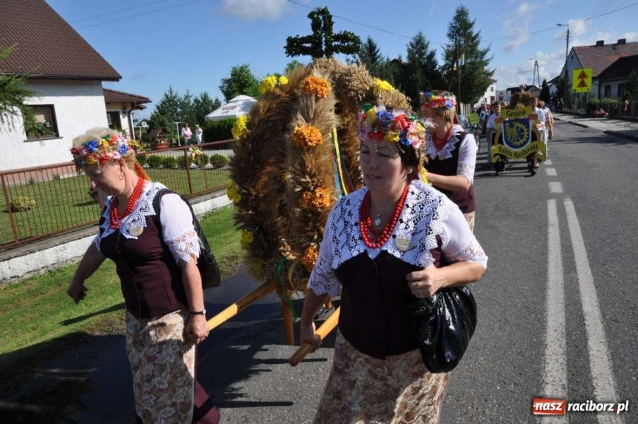 Zdjęcie w galerii na portalu naszraciborz.pl: Zawada Ks. - Powiatowe Dożynki 2011 wiadomości z regionu