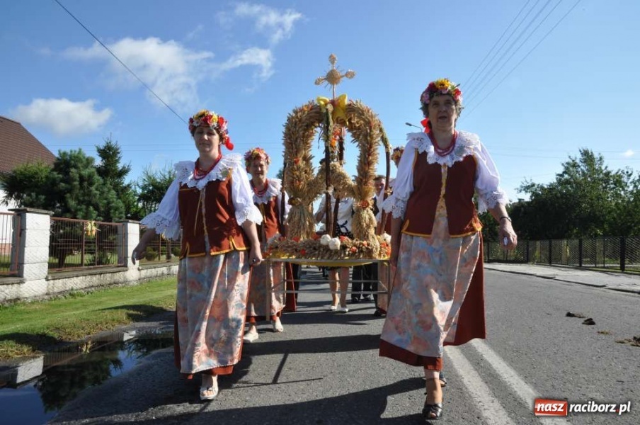 Zdjęcie w galerii na portalu naszraciborz.pl: Zawada Ks. - Powiatowe Dożynki 2011 wiadomości z regionu