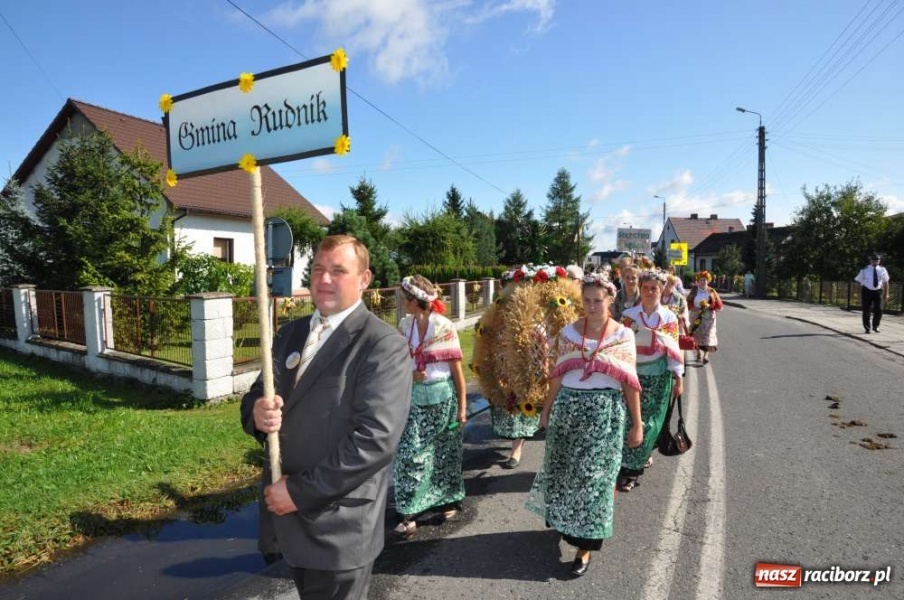 Zdjęcie w galerii na portalu naszraciborz.pl: Zawada Ks. - Powiatowe Dożynki 2011 wiadomości z regionu