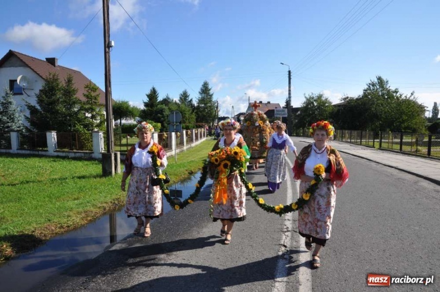 Zdjęcie w galerii na portalu naszraciborz.pl: Zawada Ks. - Powiatowe Dożynki 2011 wiadomości z regionu