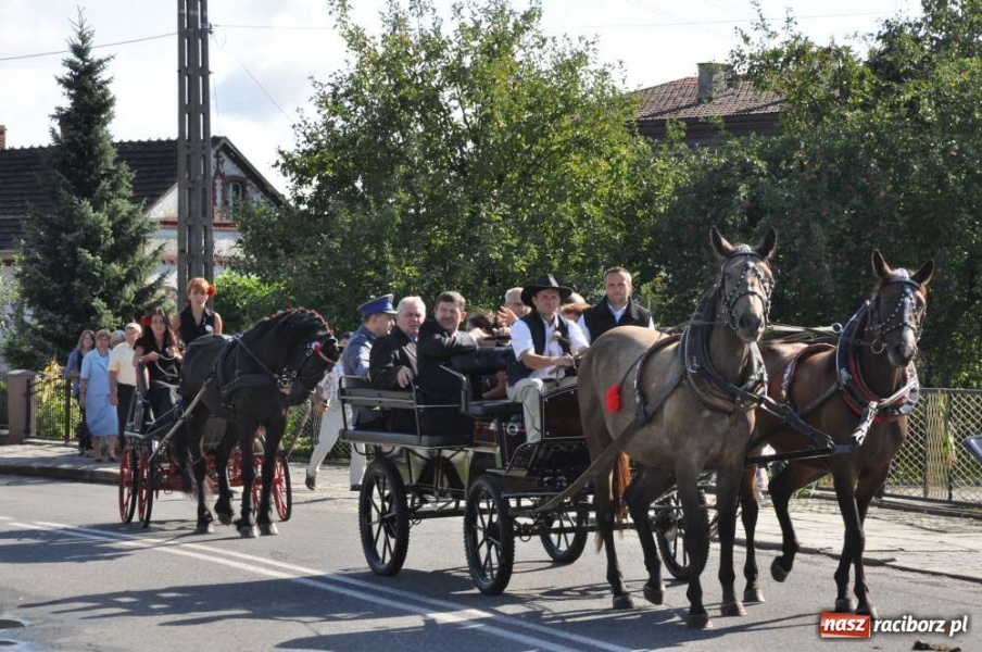 Zdjęcie w galerii na portalu naszraciborz.pl: Zawada Ks. - Powiatowe Dożynki 2011 wiadomości z regionu