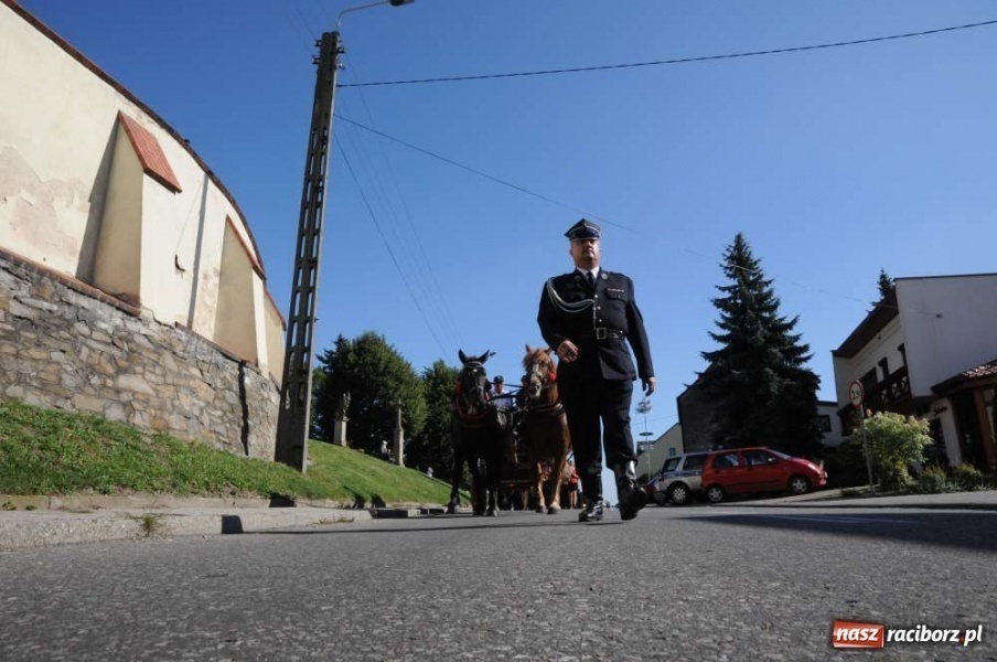 Zdjęcie w galerii na portalu naszraciborz.pl: 250 tys. zł w prezencie na 100. urodziny wiadomości z regionu