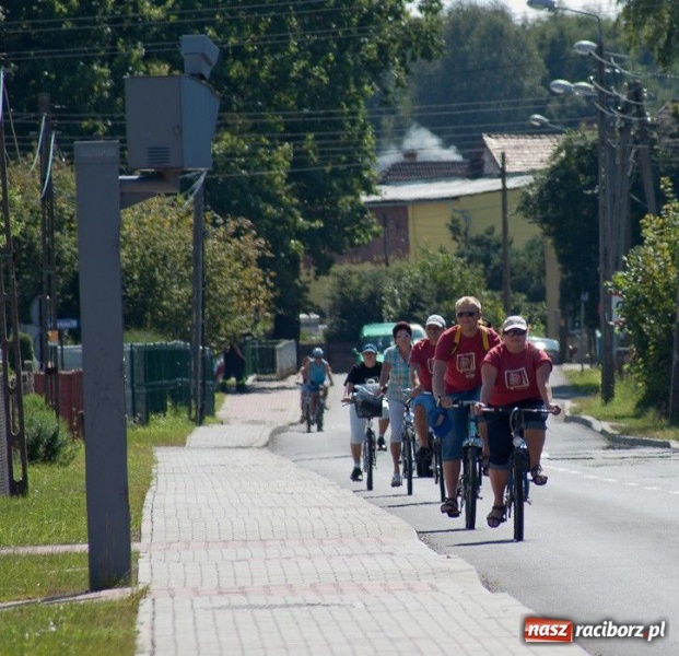 Zdjęcie w galerii na portalu naszraciborz.pl: Rajd Szlakiem Pożaru z 1992 roku wiadomości z regionu