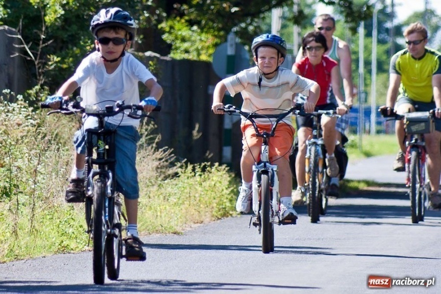 Zdjęcie w galerii na portalu naszraciborz.pl: Rajd Szlakiem Pożaru z 1992 roku wiadomości z regionu