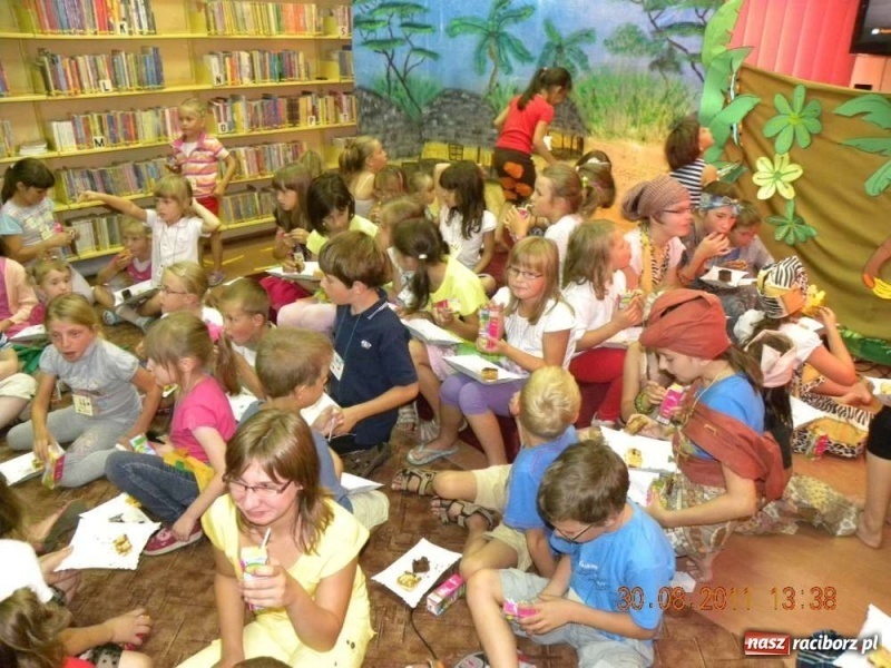 Zdjęcie w galerii na portalu naszraciborz.pl: Afrykańskie Lato z Biblioteką - finał wiadomości z regionu