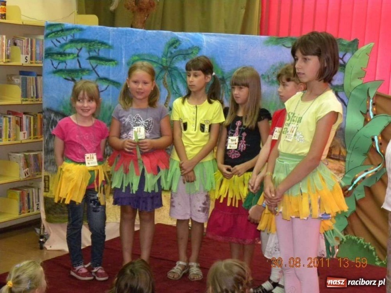 Zdjęcie w galerii na portalu naszraciborz.pl: Afrykańskie Lato z Biblioteką - finał wiadomości z regionu