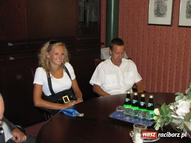 Zdjęcie w galerii na portalu naszraciborz.pl: Lekkoatletyczni mistrzowie nagrodzeni wiadomości z regionu