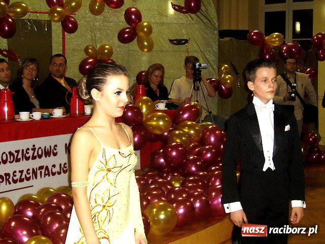 Zdjęcie w galerii na portalu naszraciborz.pl: Prezentacje taneczne w MDK-u wiadomości z regionu