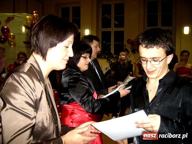 Zdjęcie w galerii na portalu naszraciborz.pl: Prezentacje taneczne w MDK-u wiadomości z regionu