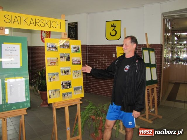 Zdjęcie w galerii na portalu naszraciborz.pl: 10-lecie powstania klasy siatkarzy wiadomości z regionu