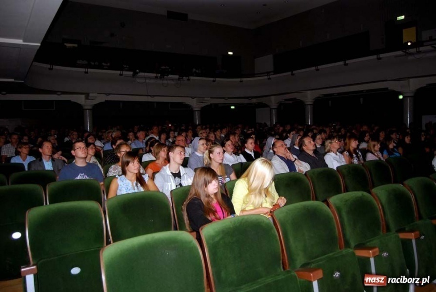 Zdjęcie w galerii na portalu naszraciborz.pl: Apokalipsa na deskach RCK-u wiadomości z regionu