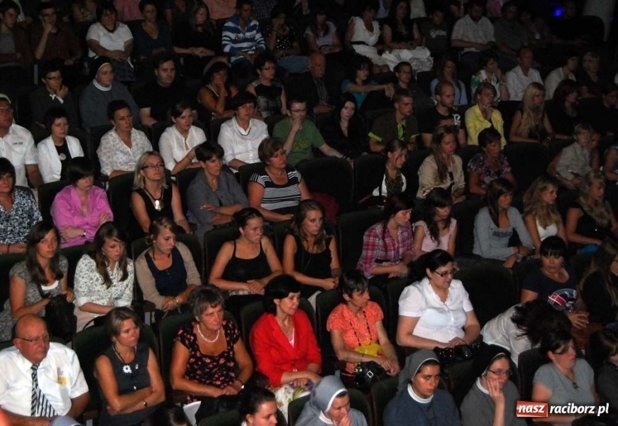 Zdjęcie w galerii na portalu naszraciborz.pl: Apokalipsa na deskach RCK-u wiadomości z regionu