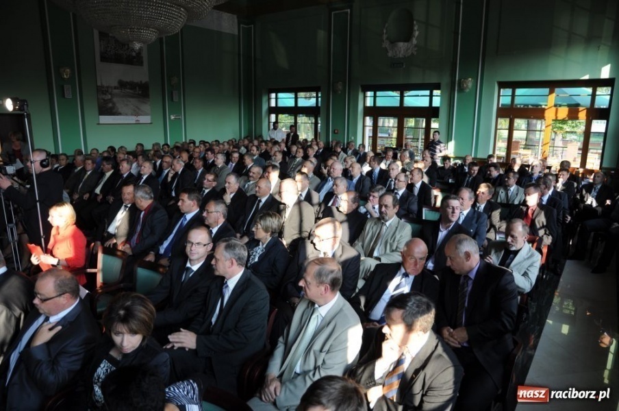 Zdjęcie w galerii na portalu naszraciborz.pl: Dzień Energetyka - oficjalne uroczystości wiadomości z regionu