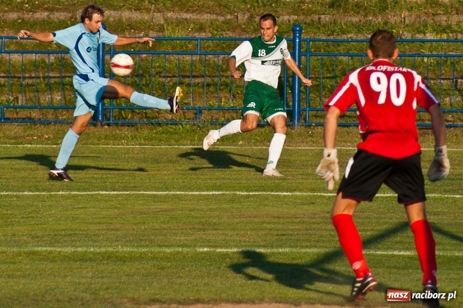 Zdjęcie w galerii na portalu naszraciborz.pl: Unia za słaba na Rekord wiadomości z regionu