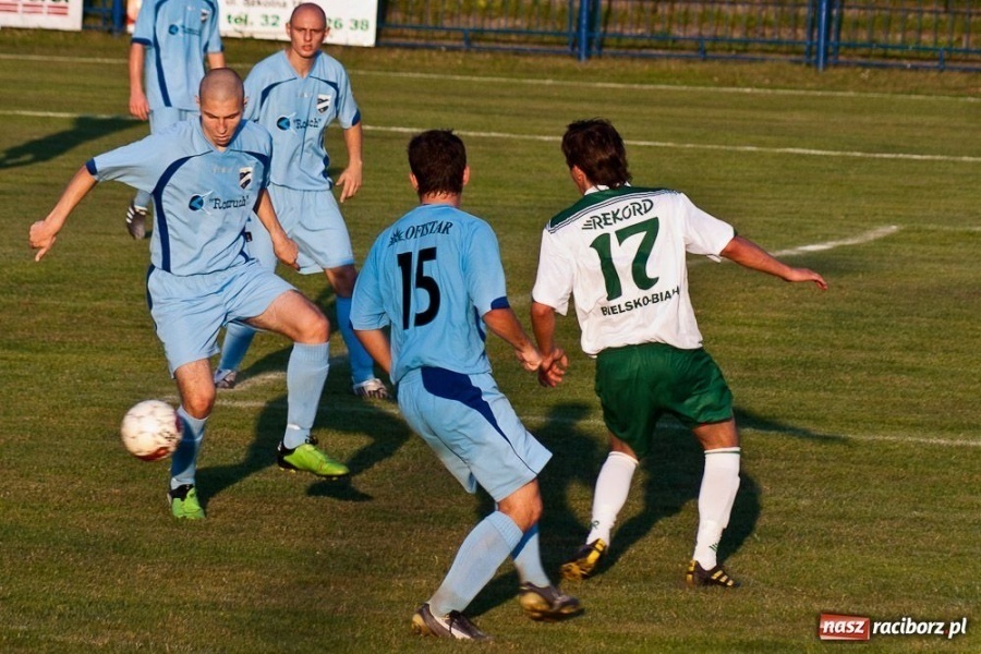 Zdjęcie w galerii na portalu naszraciborz.pl: Unia za słaba na Rekord wiadomości z regionu