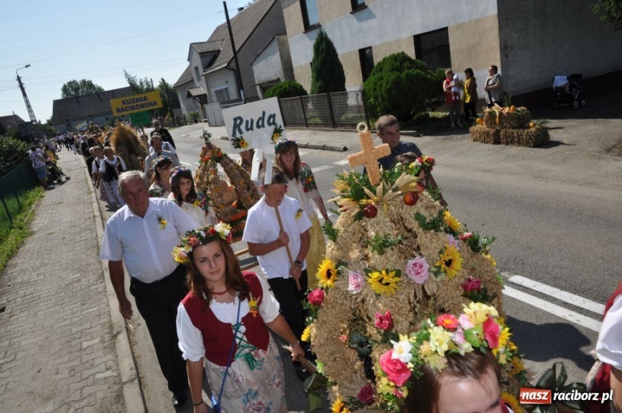 Zdjęcie w galerii na portalu naszraciborz.pl: TURZE - dziękowali za plony i pomoc wiadomości z regionu