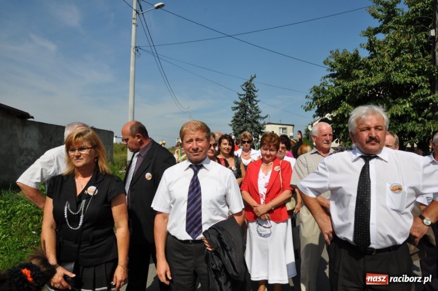 Zdjęcie w galerii na portalu naszraciborz.pl: Bojanów - frywolne siostry i Smerfy wiadomości z regionu