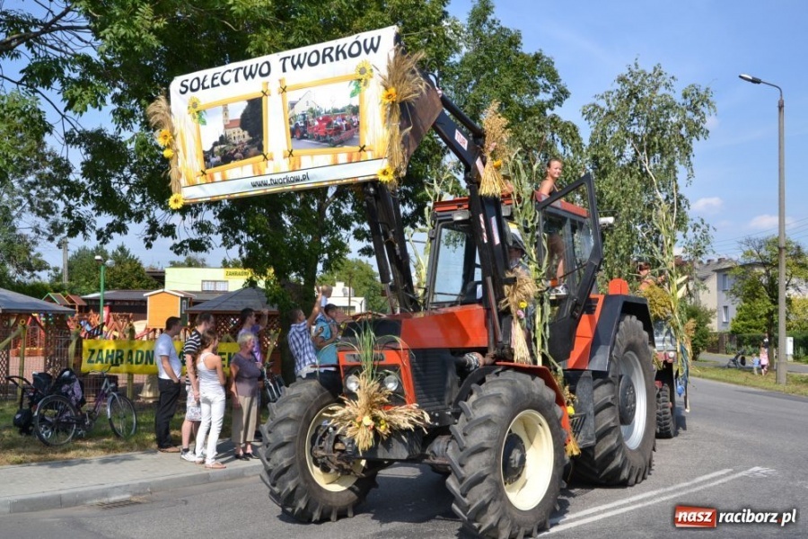 Zdjęcie w galerii na portalu naszraciborz.pl: Chałupki - MEGA frekwencja i o. Mateusz wiadomości z regionu