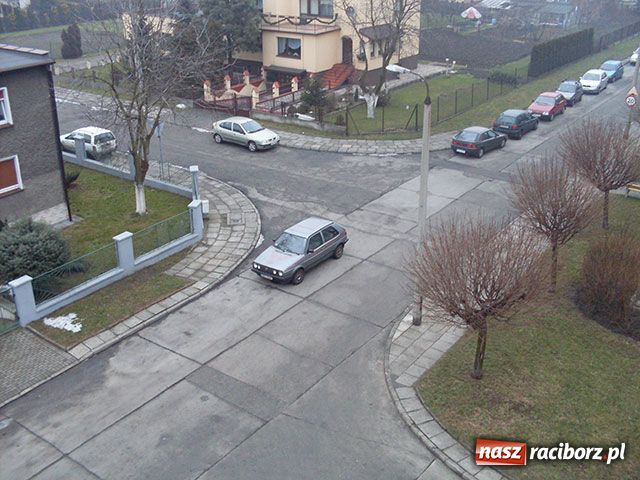 Zdjęcie w galerii na portalu naszraciborz.pl: Mistrz parkowania wiadomości z regionu