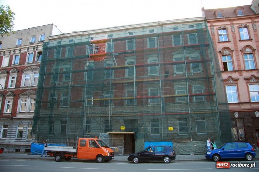 Zdjęcie w galerii na portalu naszraciborz.pl: Nowy plac Notburgi, remont pływalni PWSZ wiadomości z regionu