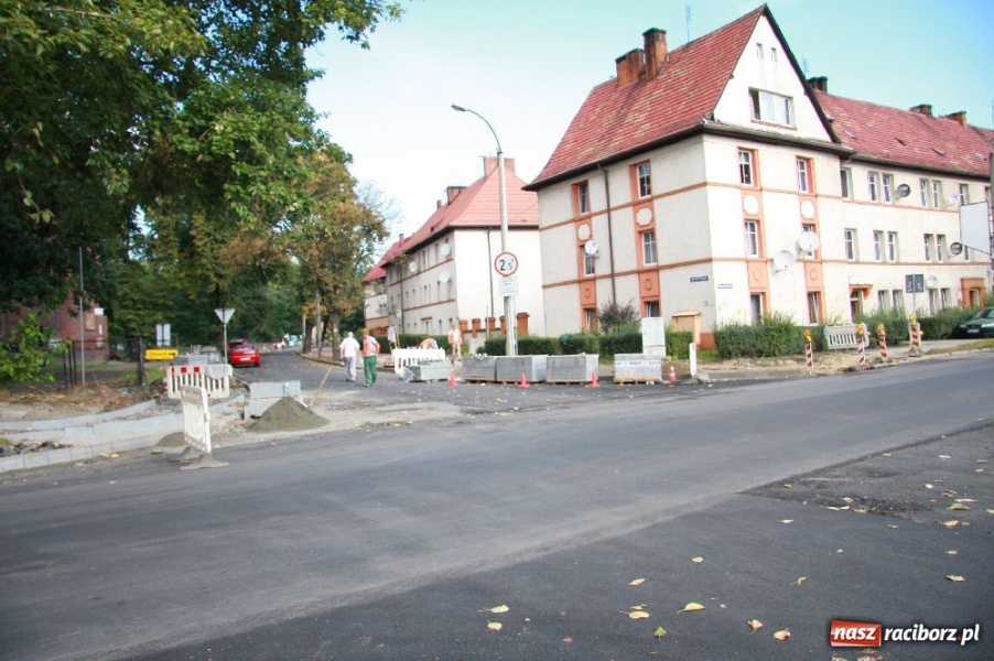 Zdjęcie w galerii na portalu naszraciborz.pl: Nowy plac Notburgi, remont pływalni PWSZ wiadomości z regionu