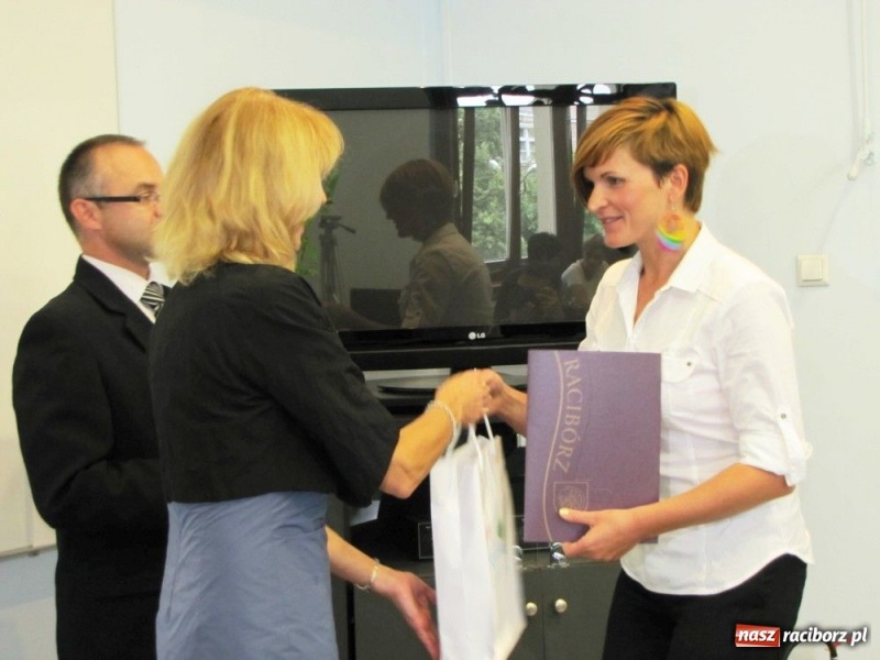 Zdjęcie w galerii na portalu naszraciborz.pl: Tytuł mianowanego, 300 zł więcej... wiadomości z regionu