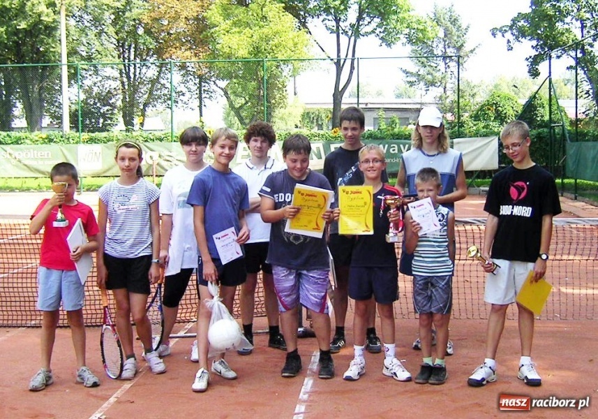 Zdjęcie w galerii na portalu naszraciborz.pl: Tenisowe zmagania na kortach Rafako wiadomości z regionu