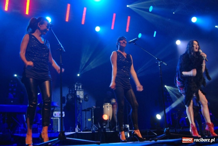 Zdjęcie w galerii na portalu naszraciborz.pl: Racibórz pożegnał lato z Kayah wiadomości z regionu