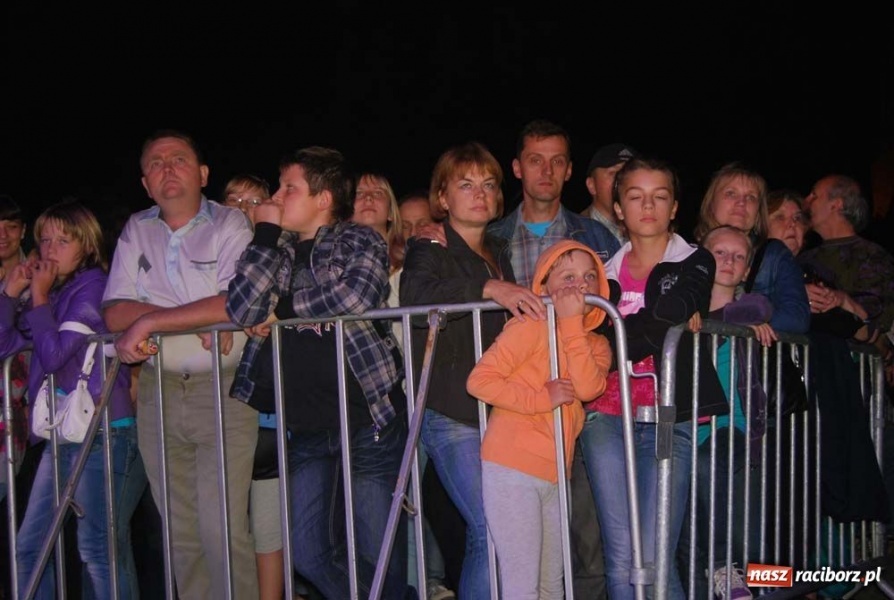 Zdjęcie w galerii na portalu naszraciborz.pl: Racibórz pożegnał lato z Kayah wiadomości z regionu