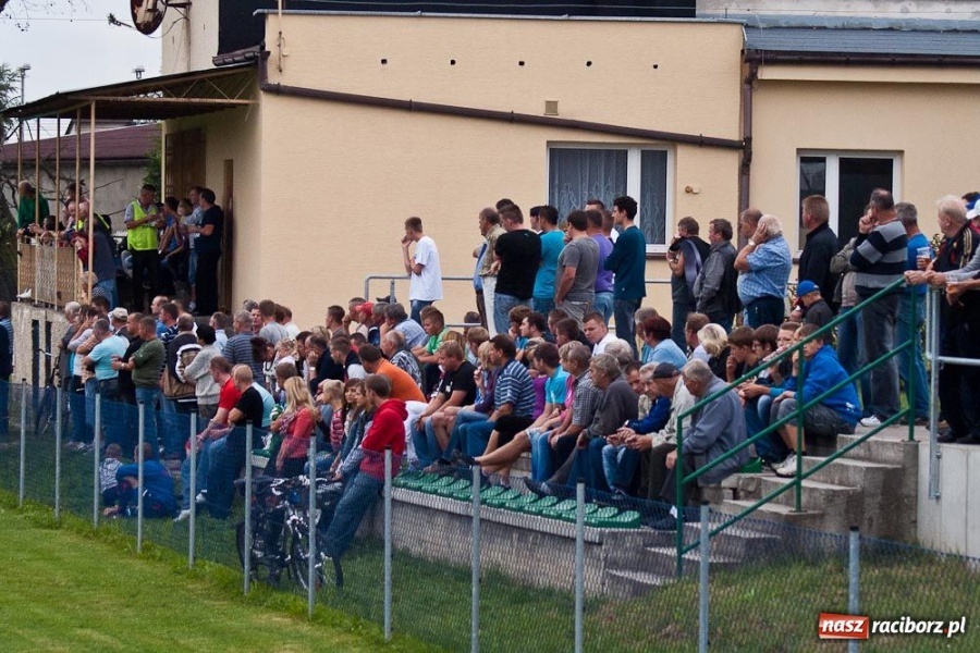 Zdjęcie w galerii na portalu naszraciborz.pl: B klasa: hit kolejki na remis wiadomości z regionu