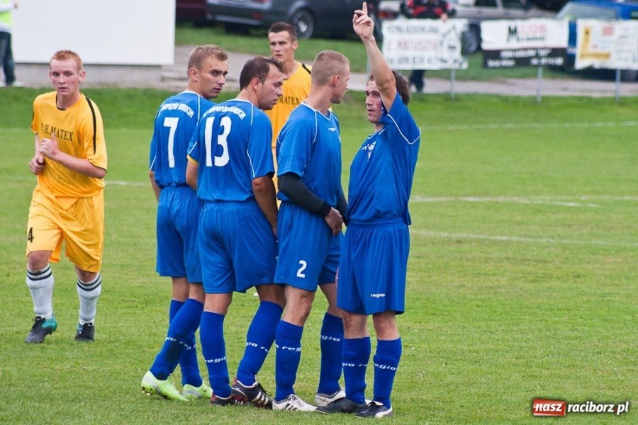 Zdjęcie w galerii na portalu naszraciborz.pl: B klasa: hit kolejki na remis wiadomości z regionu
