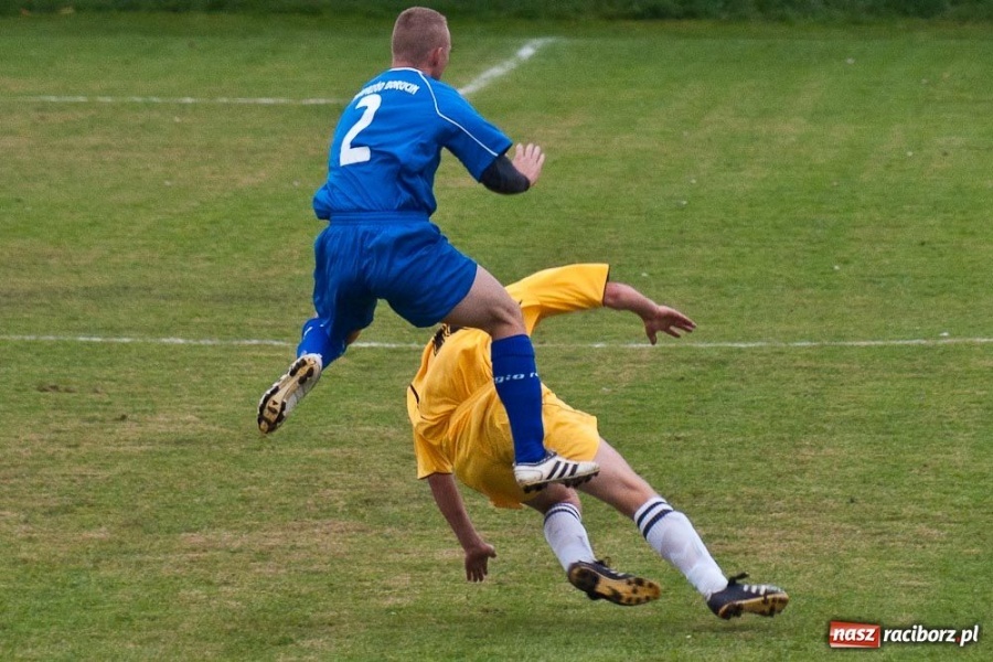 Zdjęcie w galerii na portalu naszraciborz.pl: B klasa: hit kolejki na remis wiadomości z regionu
