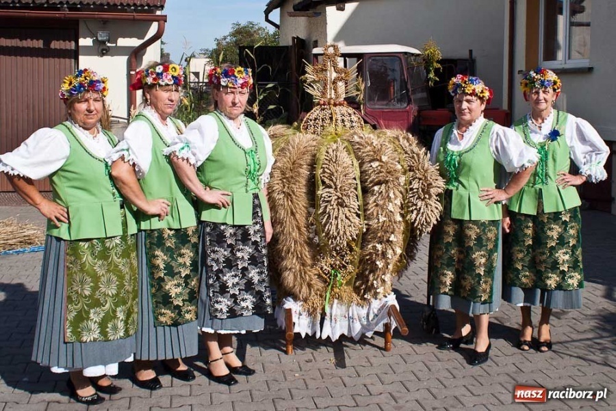 Zdjęcie w galerii na portalu naszraciborz.pl: Dożynki sołeckie w Tworkowie wiadomości z regionu