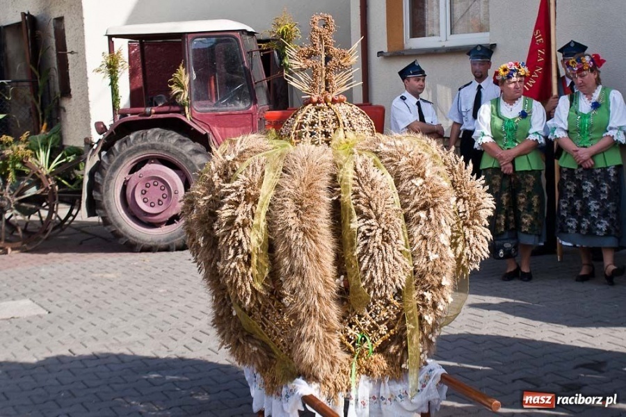 Zdjęcie w galerii na portalu naszraciborz.pl: Dożynki sołeckie w Tworkowie wiadomości z regionu