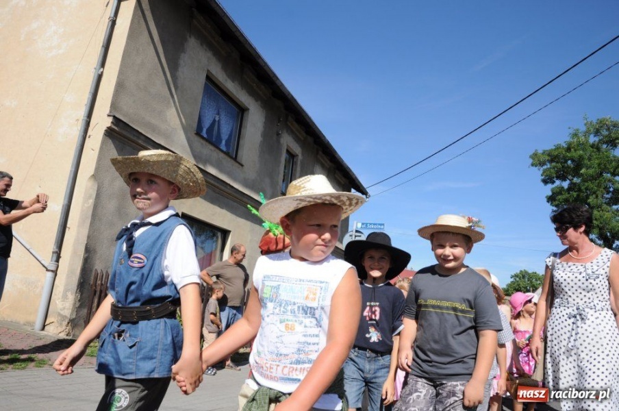 Zdjęcie w galerii na portalu naszraciborz.pl: W Pietrowicach rewia sprzętu wiadomości z regionu