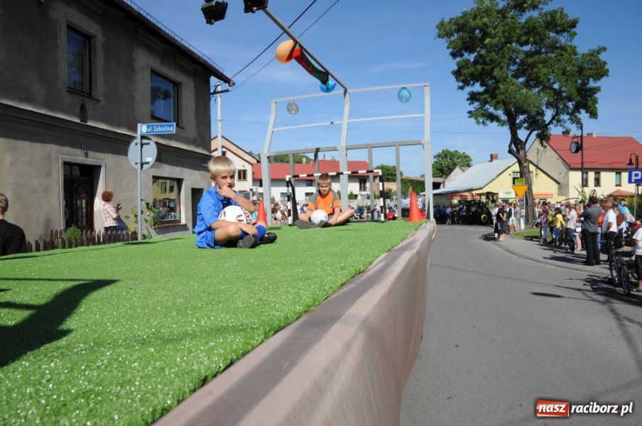 Zdjęcie w galerii na portalu naszraciborz.pl: W Pietrowicach rewia sprzętu wiadomości z regionu