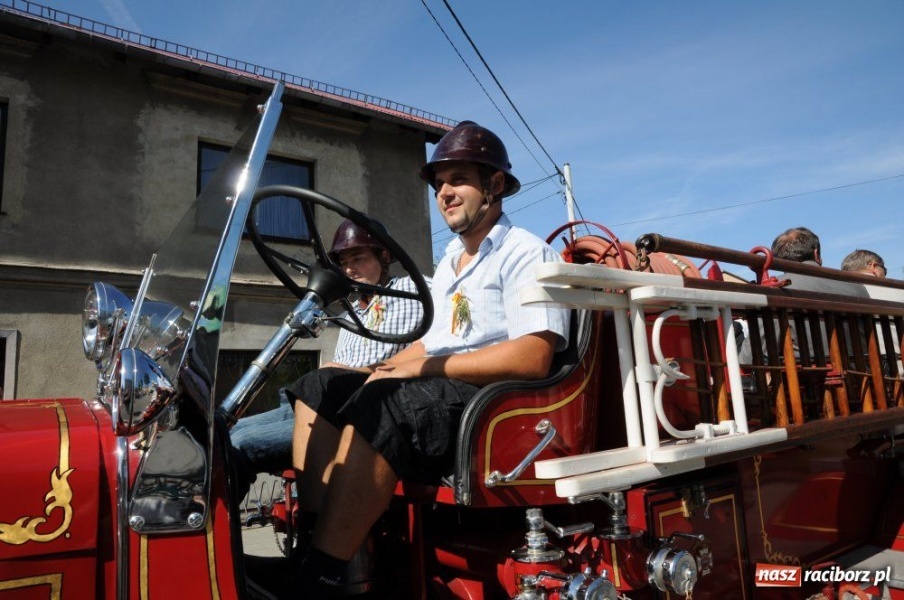 Zdjęcie w galerii na portalu naszraciborz.pl: W Pietrowicach rewia sprzętu wiadomości z regionu