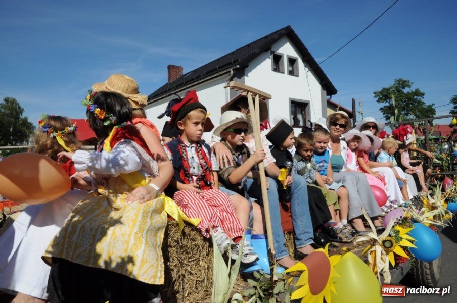 Zdjęcie w galerii na portalu naszraciborz.pl: W Pietrowicach rewia sprzętu wiadomości z regionu