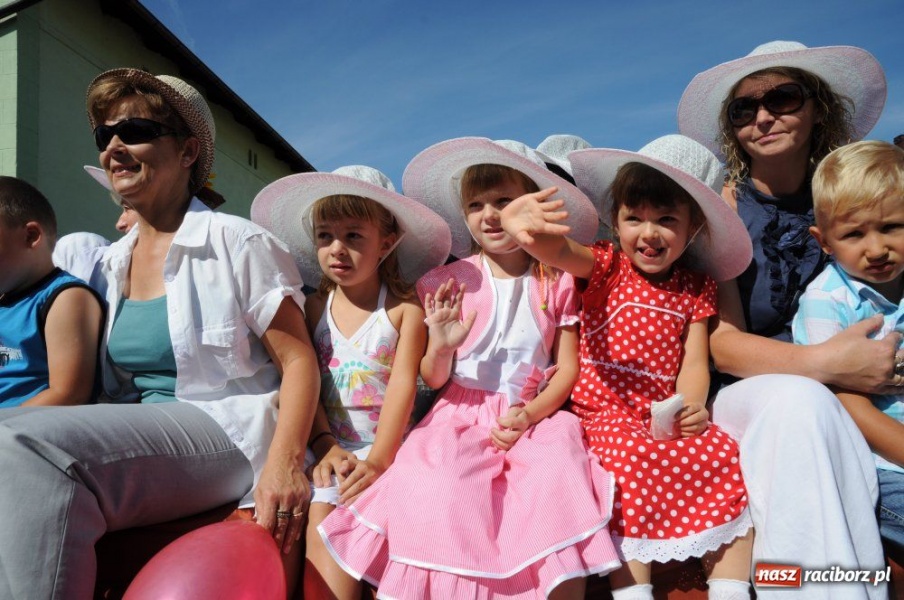 Zdjęcie w galerii na portalu naszraciborz.pl: W Pietrowicach rewia sprzętu wiadomości z regionu