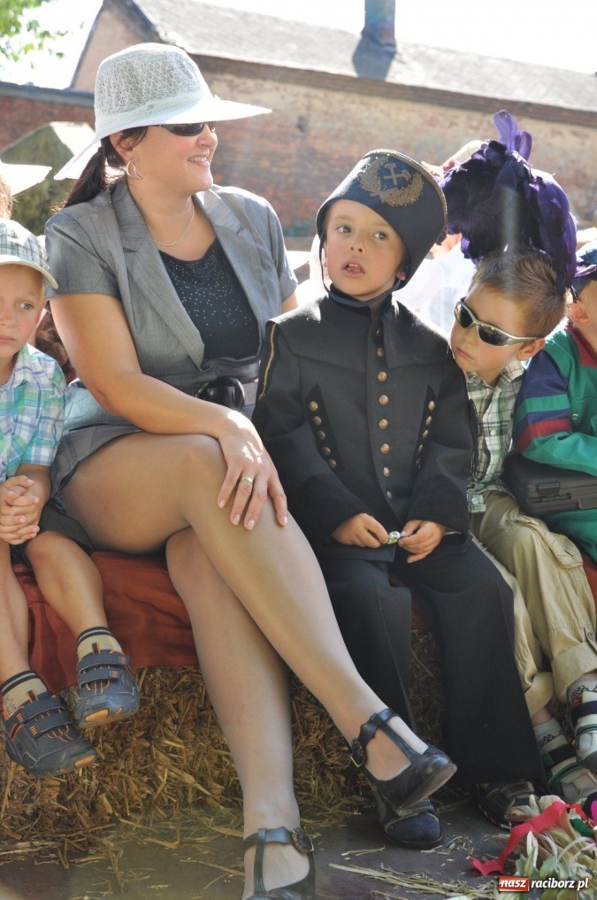 Zdjęcie w galerii na portalu naszraciborz.pl: W Pietrowicach rewia sprzętu wiadomości z regionu