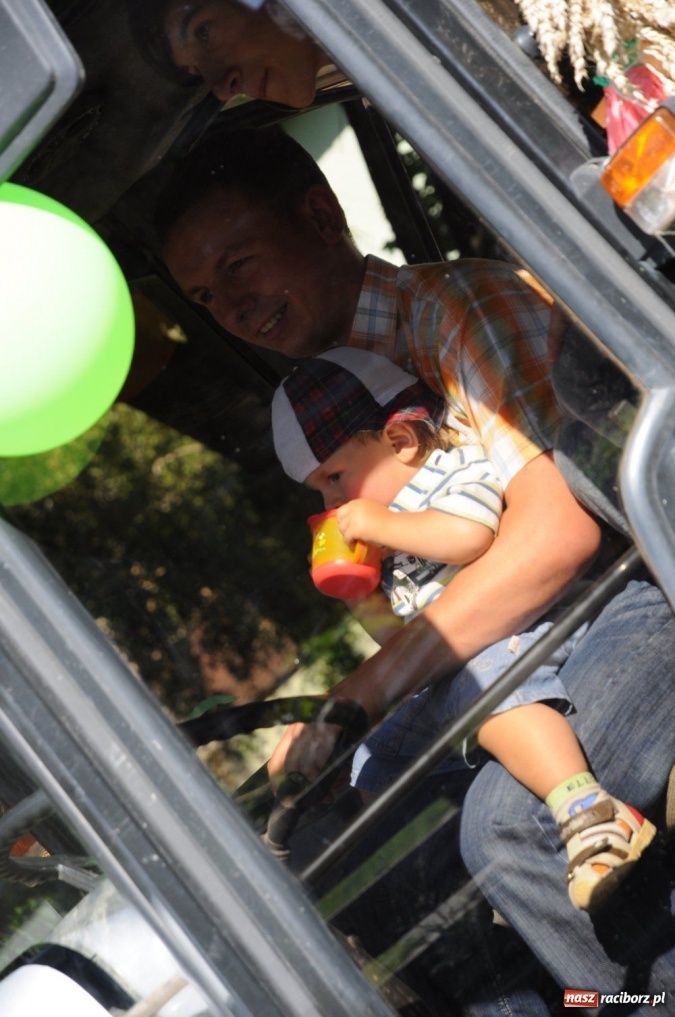 Zdjęcie w galerii na portalu naszraciborz.pl: W Pietrowicach rewia sprzętu wiadomości z regionu