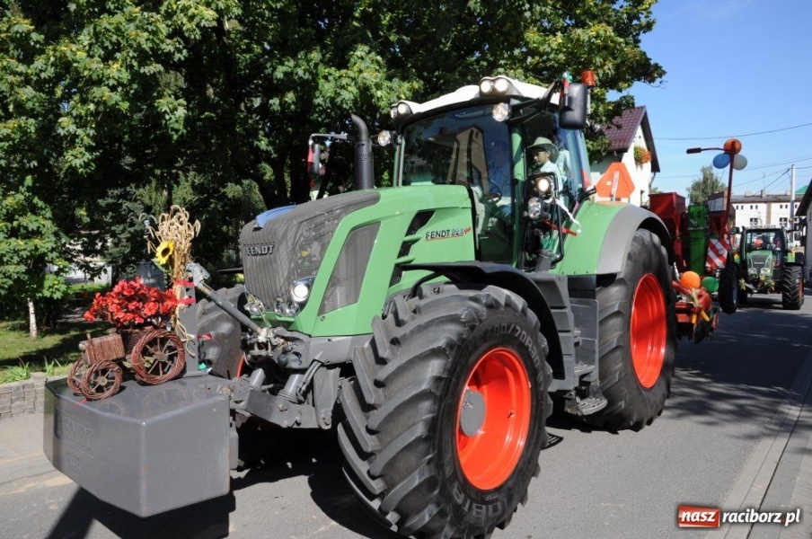 Zdjęcie w galerii na portalu naszraciborz.pl: W Pietrowicach rewia sprzętu wiadomości z regionu