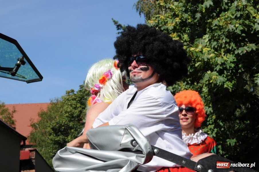 Zdjęcie w galerii na portalu naszraciborz.pl: W Pietrowicach rewia sprzętu wiadomości z regionu