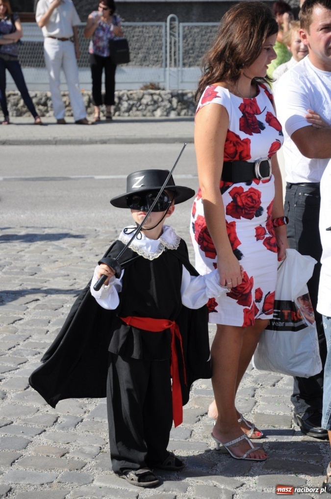 Zdjęcie w galerii na portalu naszraciborz.pl: Dobrodzieje mają teraz swoją aleję wiadomości z regionu