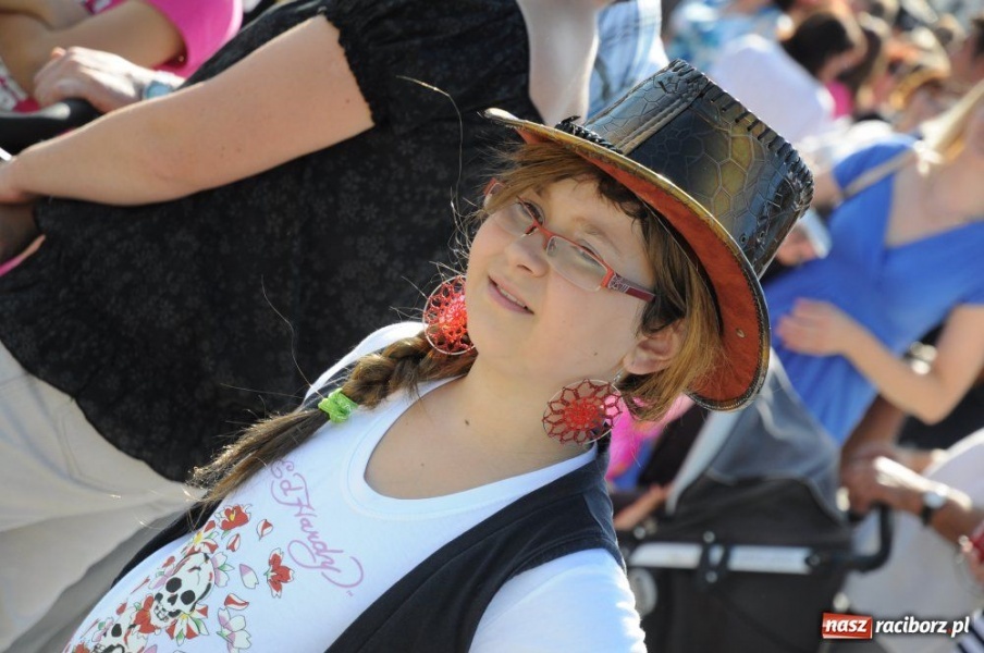 Zdjęcie w galerii na portalu naszraciborz.pl: Dobrodzieje mają teraz swoją aleję wiadomości z regionu